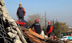 Depremin yıl dönümünde dev tatbikat: Her şey gerçek gibiydi