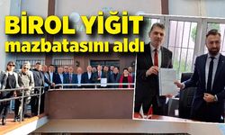 AK Parti Çaycuma İlçe Başkanı Birol Yiğit mazbatasını aldı