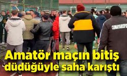 Amatör maçın bitiş düdüğüyle saha karıştı