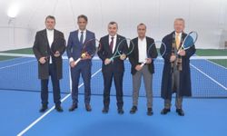 Tenis kortları Çaycuma’da hizmete girdi