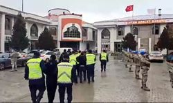 Baba ile oğlunu öldüren ve 18 aydır aranan 4 kardeş, samanlıkta yakalandı