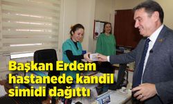 Başkan Erdem hastanede kandil simidi dağıttı