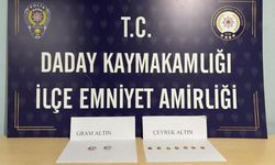 Yaşlı çifti dolandıran 'sahte jandarmalar' polisten kaçamadı