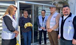 Çiçek vermek yerine gıda kolisiyle destek oldular
