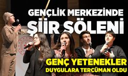 Gençlik merkezinde şiir şöleni: Genç yetenekler duygulara tercüman oldu