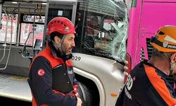 Metrobüs kazası: 1 kişi hayatını kaybetti, 20 kişi yaralandı