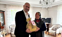 Başkan Yılmaz, şehit annesinin anneler gününü kutladı
