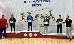 Kartepeli güreşçi Türkiye şampiyonu oldu
