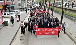 Kastamonu’da yüzlerce kişi 'aile' için yürüdü