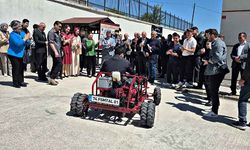 Lise öğrencileri elektrikli gokart ürettiler