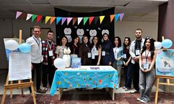 Sınıf öğretmenliği öğrencilerinden etkileşimli okuma sergisi