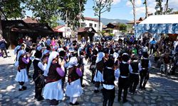 Düzce’de Müzeler Haftasına antik tiyatro ev sahipliği yaptı
