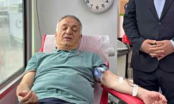 Görme engelli eski Milletvekili Ayva, Düzce'de kan bağışı çağrısında bulundu