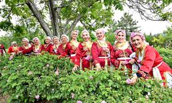 Isparta'da gül hasadı, festival coşkusunu doruklara taşıdı