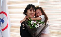 Anneler hem şaşırdı hem de gözyaşlarına boğuldu