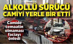 Alkollü sürücü camiye daldı: 1 yaralı