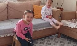Annesiyle yolun karşısına geçerken otomobilin çarptı