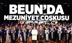 BEUN İktisadi ve İdari Bilimler Fakültesi'nde mezuniyet töreni coşkusu