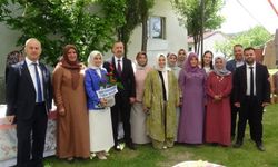 8 kadın halk eğitimde öğrendiği işçilikle, el emeği ürünlerle sergi açtı