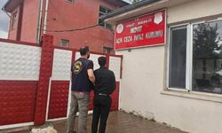 Cezaevi firarisi düğün salonunda saz çalarken yakalandı