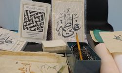 İslam Sanatları Fuarı'nda el yapımı kağıt ustası Çelik eserlerini sergiledi