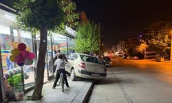 Kontrolden çıkan otomobil markete daldı