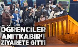 Öğrenciler Anıtkabir'i ziyarete gitti