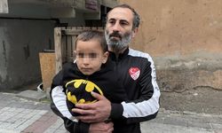 Otomobil çarptığı çocuk yaralandı: O anlar kamerada