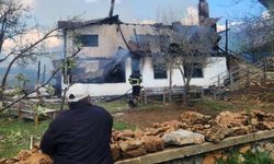Saimbeyli’de yanan ev kullanılmaz hale geldi
