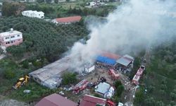 Tekstil fabrikası alevlere teslim oldu