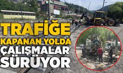 Trafiğe kapanan yolda çalışmalar sürüyor