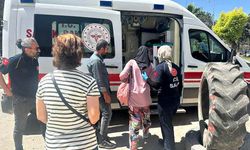 Genç kıza otomobil çarptı