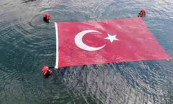 Jandarma 186. yılını böyle kutladı:  Dev Türk bayrağı açtılar