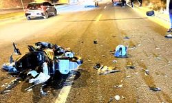 Motosiklet traktör römorkuna çarptı: 1 yaralı