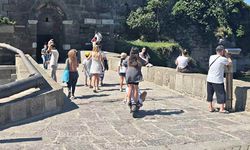 Her gün nüfusunun 3 katı turisti ağırlamaya hazırlanıyor