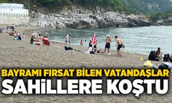 Bayramı fırsat bilen vatandaşlar sahillere koştu