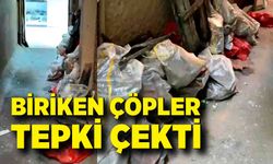 Kent merkezinde biriken çöpler tepki çekti