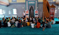 Elazığ'da 112 ekipleri yaz Kur'an kursu öğrencilerini bilgilendirdi