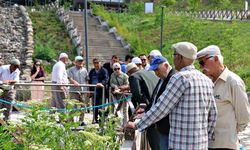 Huzurevi sakinleri farklı bir gün yaşadı