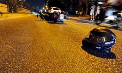 Motosiklet ile otomobil çarpıştı: 1 ölü