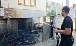 Devriye atan polislerin fark ettiği yangın kısa sürede söndürüldü