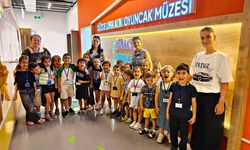 Atıklarla yapılan oyuncakların sergilendiği müze büyük ilgi görüyor