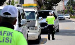 Bolu’da polis kurala uymayan sürücülere göz açtırmıyor: Milyonlarca lira ceza