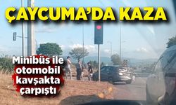 Çaycuma'da minibüs ile otomobil çarpıştı
