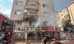 Bolu'da 5 katlı apartmanda yangın çıktı: 1'i çocuk 2 kişi dumanlar arasından kurtarıldı