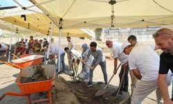 Konuralp Antik Tiyatro kazılarına gönüllü kazı desteği devam ediyor