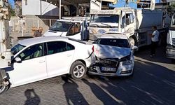 Adıyaman'da, 4 araç bir birine girdi