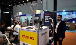 İnsanı algılayan robotik kollar endüstriyel boyama yapıyor