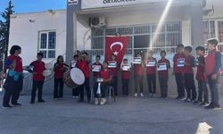 Mut'ta Öğrencilerden Filistin'e Destek: Bayrak Açtılar, Şarkılar Söylediler