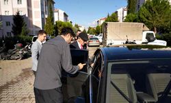 Şehit ailesini duygulandıran sürpriz; Başkan makam aracını şehit ailelerine tahsis etti